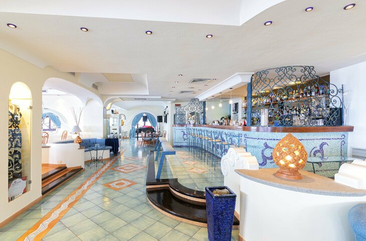 Erlebnisreise Ischia - Hotel Tritone Terme <div class="m-page-header__rating"><span class="m-page-header__rating--star"></span><span class="m-page-header__rating--star"></span><span class="m-page-header__rating--star"></span><span class="m-page-header__rating--star"></span></div>