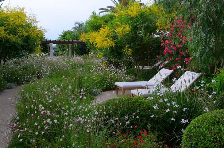 Sant Efis <div class="m-page-header__rating"><span class="m-page-header__rating--star"></span><span class="m-page-header__rating--star"></span><span class="m-page-header__rating--star"></span><span class="m-page-header__rating--star"></span></div>