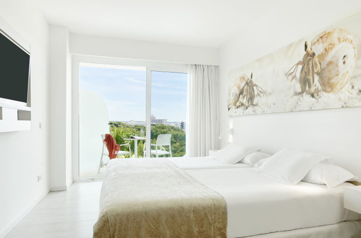 Iberostar Waves Cristina <div class="m-page-header__rating"><span class="m-page-header__rating--star"></span><span class="m-page-header__rating--star"></span><span class="m-page-header__rating--star"></span><span class="m-page-header__rating--star"></span></div>