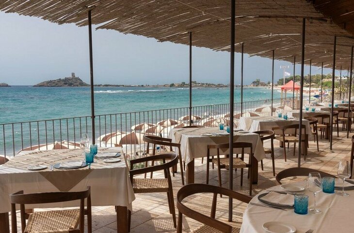 Sant Efis <div class="m-page-header__rating"><span class="m-page-header__rating--star"></span><span class="m-page-header__rating--star"></span><span class="m-page-header__rating--star"></span><span class="m-page-header__rating--star"></span></div>