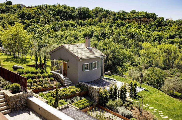 San Canzian Hotel & Residences <div class="m-page-header__rating"><span class="m-page-header__rating--star"></span><span class="m-page-header__rating--star"></span><span class="m-page-header__rating--star"></span><span class="m-page-header__rating--star"></span><span class="m-page-header__rating--star"></span></div>