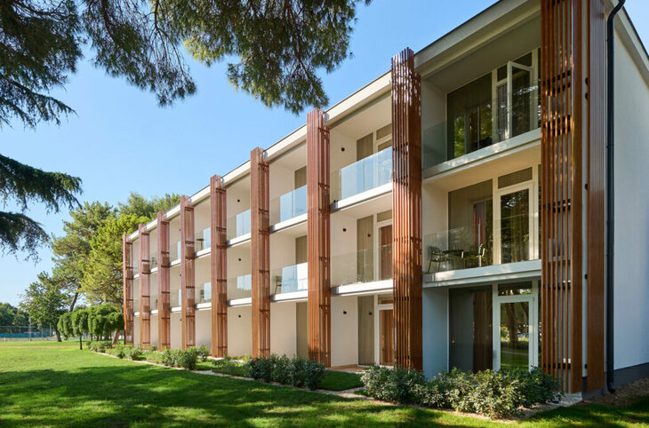 Hotel Pelegrin Plava Laguna <div class="m-page-header__rating"><span class="m-page-header__rating--star"></span><span class="m-page-header__rating--star"></span><span class="m-page-header__rating--star"></span><span class="m-page-header__rating--star"></span></div>