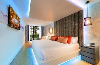 Studio Suite Silver