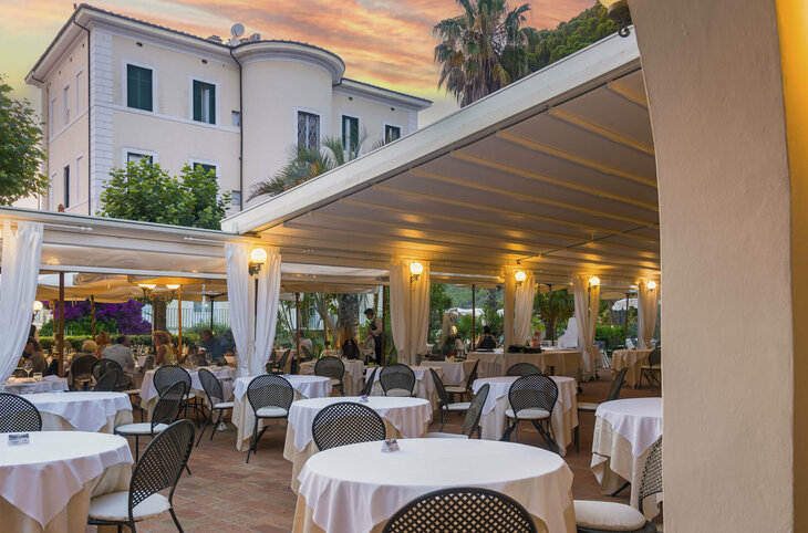 Villa Ottone <div class="m-page-header__rating"><span class="m-page-header__rating--star"></span><span class="m-page-header__rating--star"></span><span class="m-page-header__rating--star"></span><span class="m-page-header__rating--star"></span><span class="m-page-header__rating--star"></span></div>