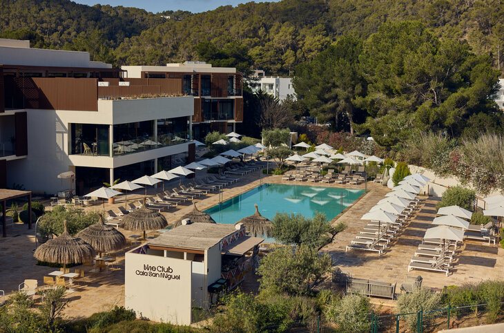 The Club Cala San Miguel Hotel (adults only), Curio Collection by Hilton <div class="m-page-header__rating"><span class="m-page-header__rating--star"></span><span class="m-page-header__rating--star"></span><span class="m-page-header__rating--star"></span><span class="m-page-header__rating--star"></span><span class="m-page-header__rating--star"></span></div>