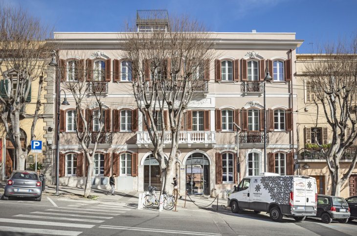 Casa Clàt <div class="m-page-header__rating"><span class="m-page-header__rating--star"></span><span class="m-page-header__rating--star"></span><span class="m-page-header__rating--star"></span><span class="m-page-header__rating--star"></span><span class="m-page-header__rating--star"></span></div>
