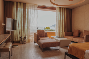 Cloud 9 Suite