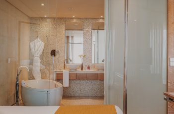 Cloud 9 Suite
