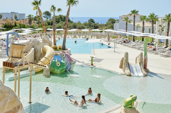 Iberostar Waves Cala Domingos <div class="m-page-header__rating"><span class="m-page-header__rating--star"></span><span class="m-page-header__rating--star"></span><span class="m-page-header__rating--star"></span><span class="m-page-header__rating--star"></span></div>
