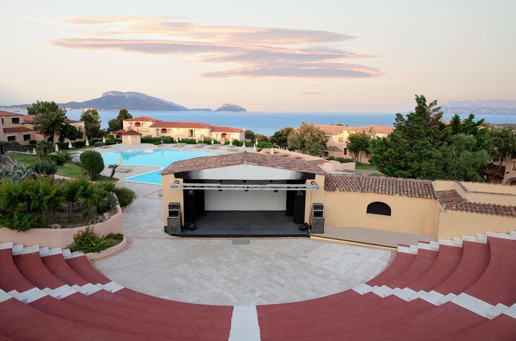 VOI Colonna Village <div class="m-page-header__rating"><span class="m-page-header__rating--star"></span><span class="m-page-header__rating--star"></span><span class="m-page-header__rating--star"></span><span class="m-page-header__rating--star"></span></div>