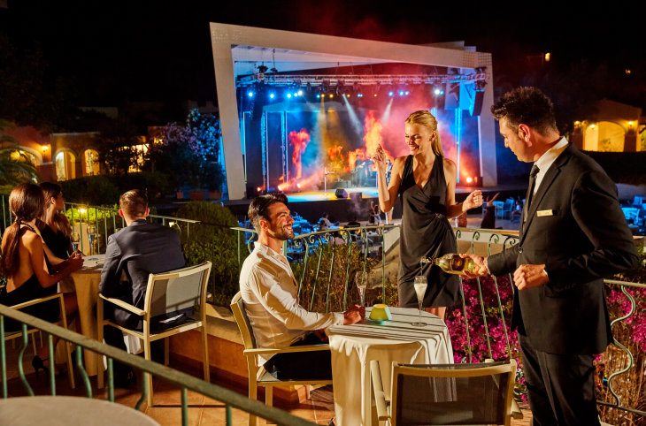 Forte Village Resort, Bouganville <div class="m-page-header__rating"><span class="m-page-header__rating--star"></span><span class="m-page-header__rating--star"></span><span class="m-page-header__rating--star"></span><span class="m-page-header__rating--star"></span><span class="m-page-header__rating--s ">s</span></div>