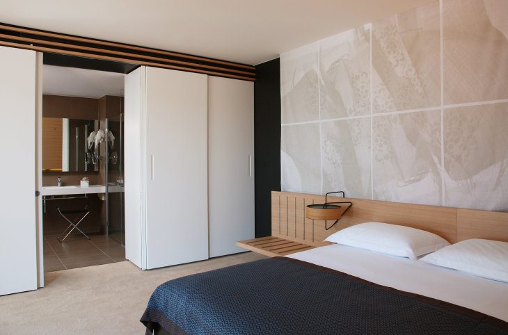 Hotel Lone <div class="m-page-header__rating"><span class="m-page-header__rating--star"></span><span class="m-page-header__rating--star"></span><span class="m-page-header__rating--star"></span><span class="m-page-header__rating--star"></span><span class="m-page-header__rating--star"></span></div>