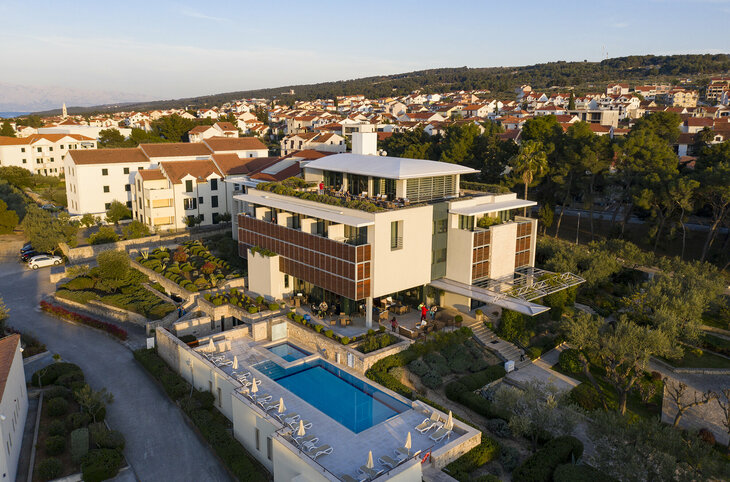 Aminess Velaris Resort <div class="m-page-header__rating"><span class="m-page-header__rating--star"></span><span class="m-page-header__rating--star"></span><span class="m-page-header__rating--star"></span><span class="m-page-header__rating--star"></span></div>
