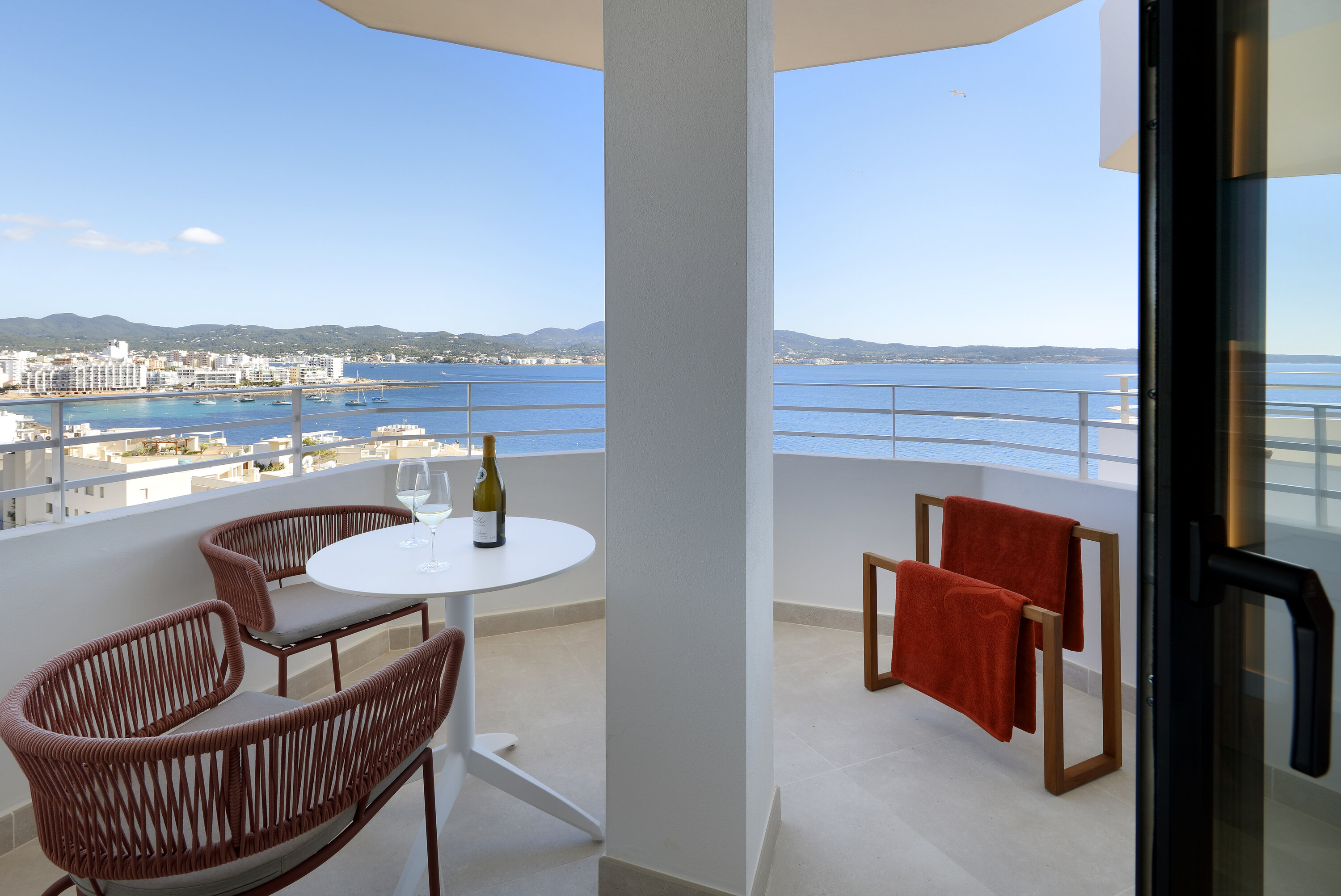 The Signature Level Deluxe