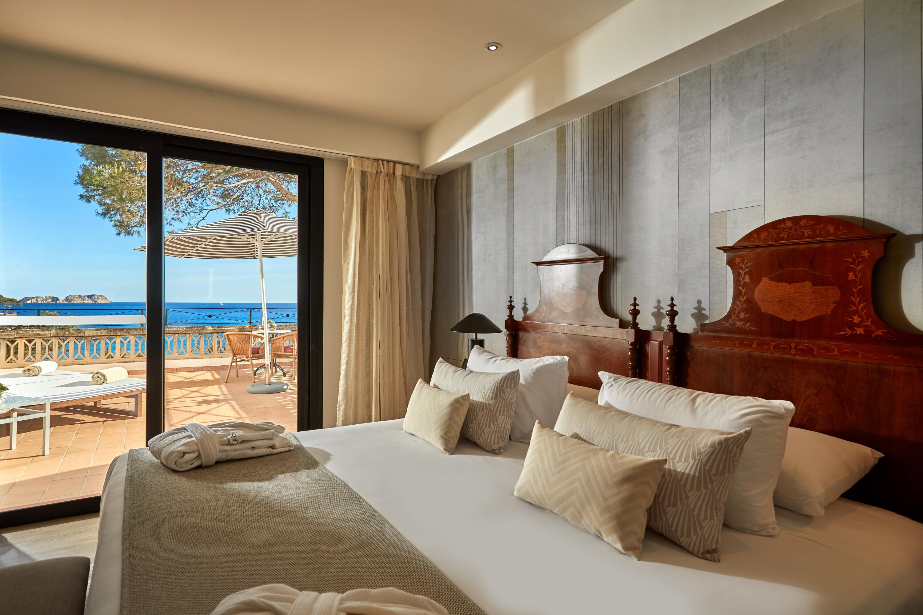 Master Suite Ocean Front Preferred Club