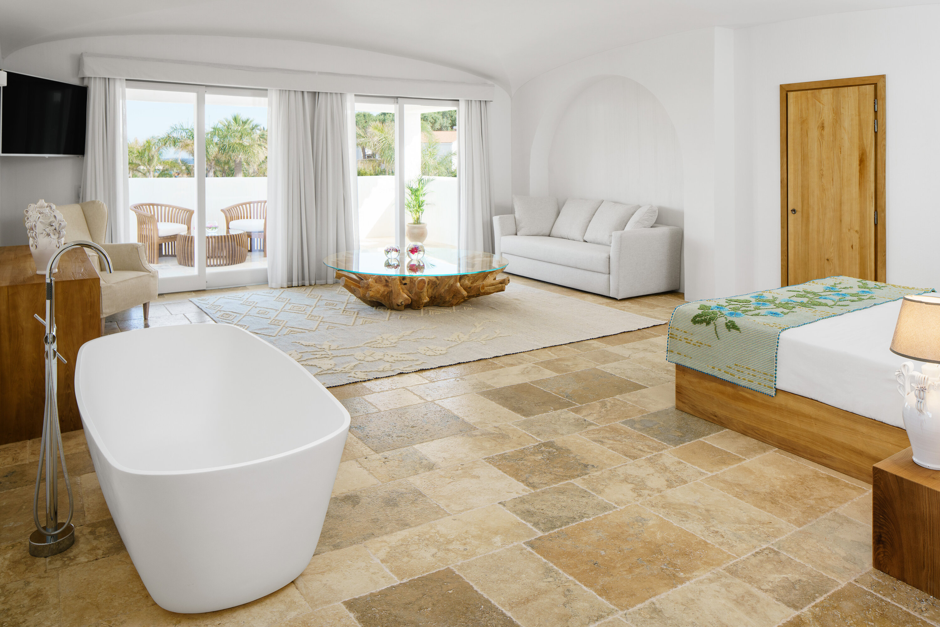 King Suite mit Poolblick